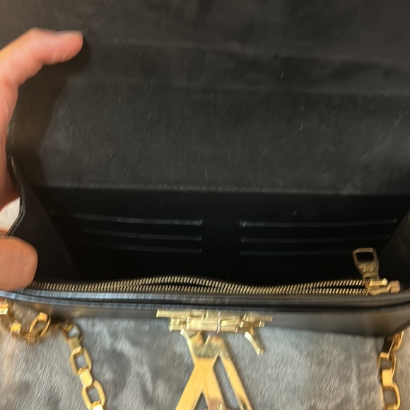 Louis Vuitton WOC Leather - Picture 10 of 13